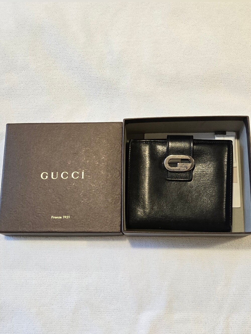 Gucci Black Leather Wallet with Silver G Buckle With Box - Picture 2 of 16
